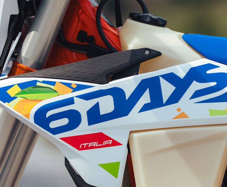 2026 KTM 300 EXC 6DAYS 6